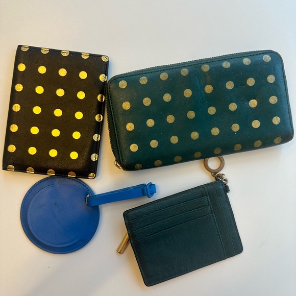 Kate Spade Saturday Accessory Set - Picture 2 of 8